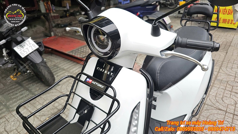 Ốp đèn pha xe máy điện Vinfast EVO