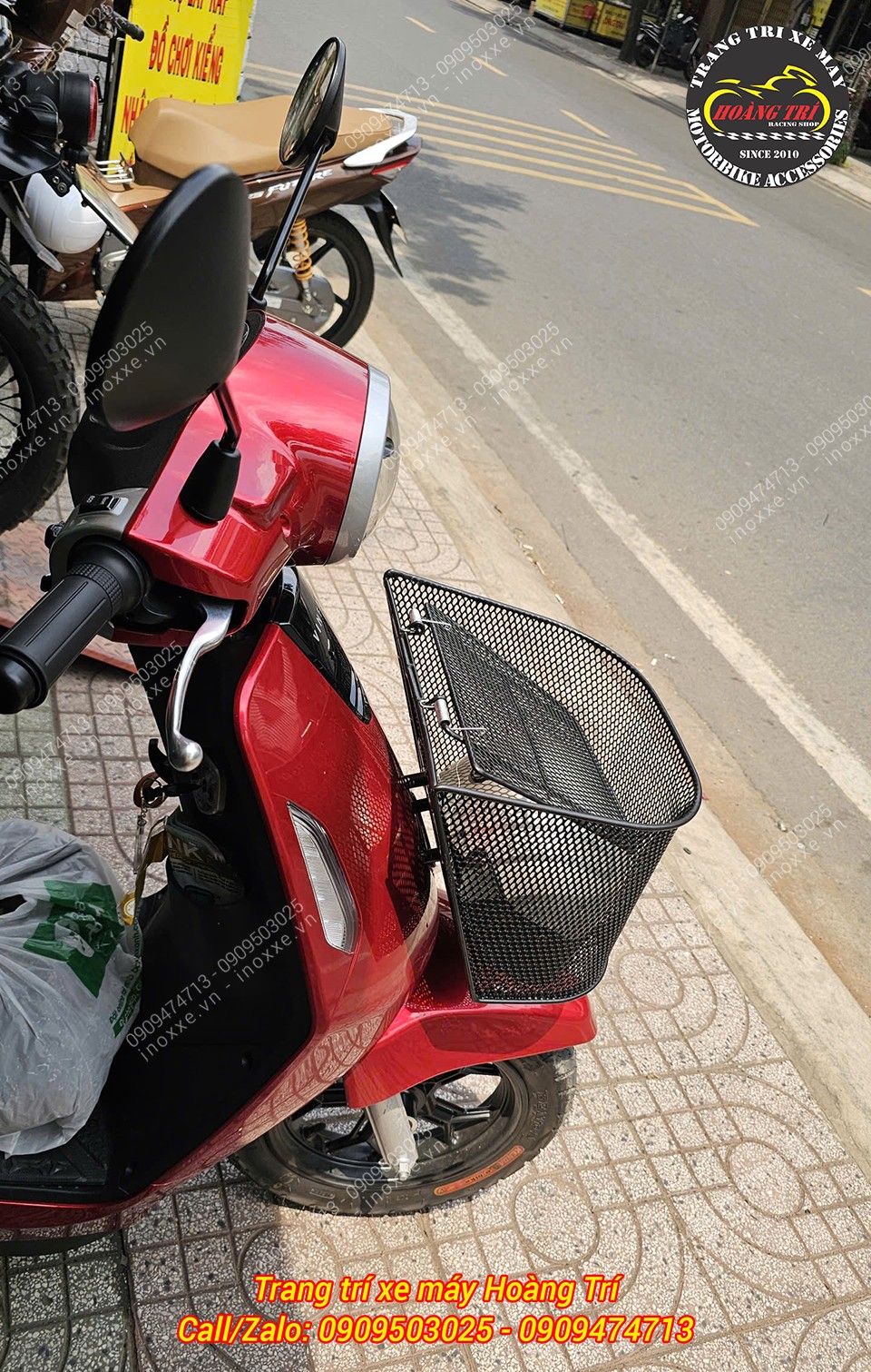 Rổ trước mặt nạ xe máy điện Vinfast EVO