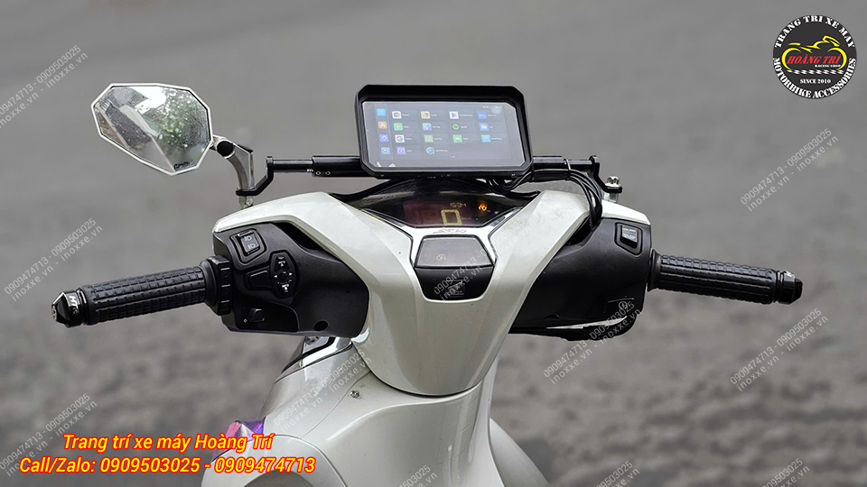Lắp đặt màn hình Android camera hành trình cho xe SH