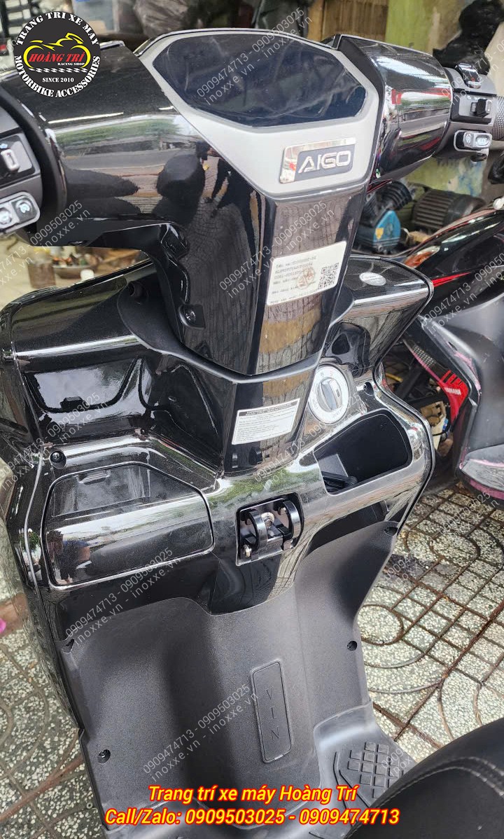 Móc treo đồ xe Yadea Velax