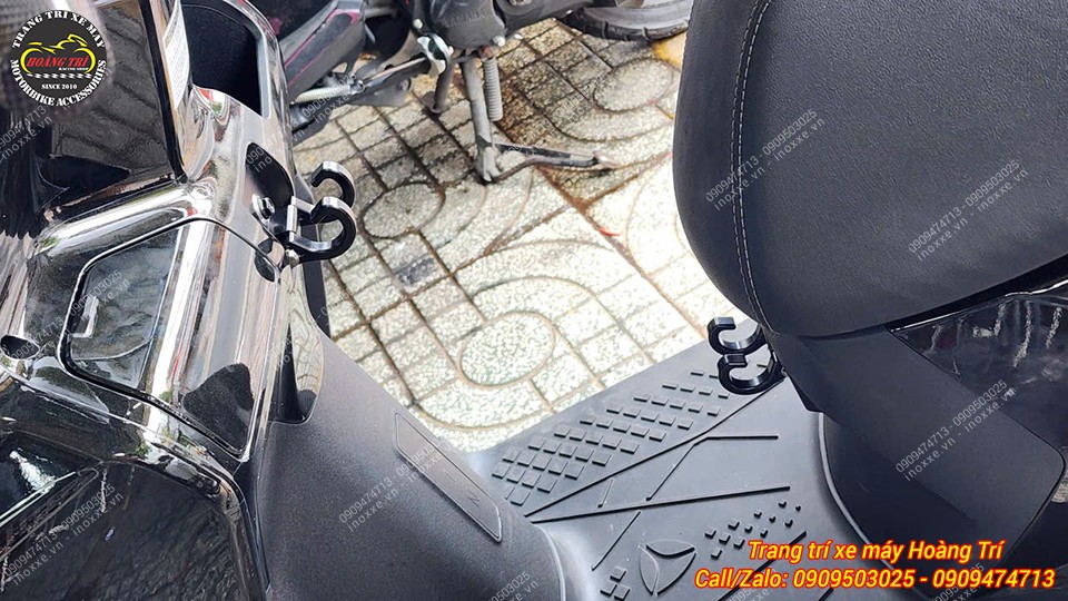Móc treo đồ xe Yadea Velax