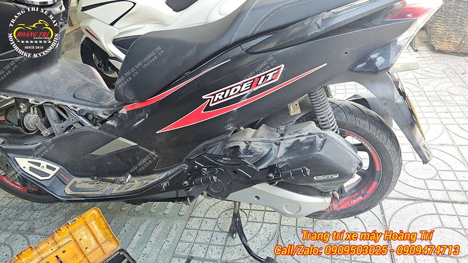 Gác chân phụ HTR dành cho xe ADV 150/ADV 160 và PCX 150/PCX 160