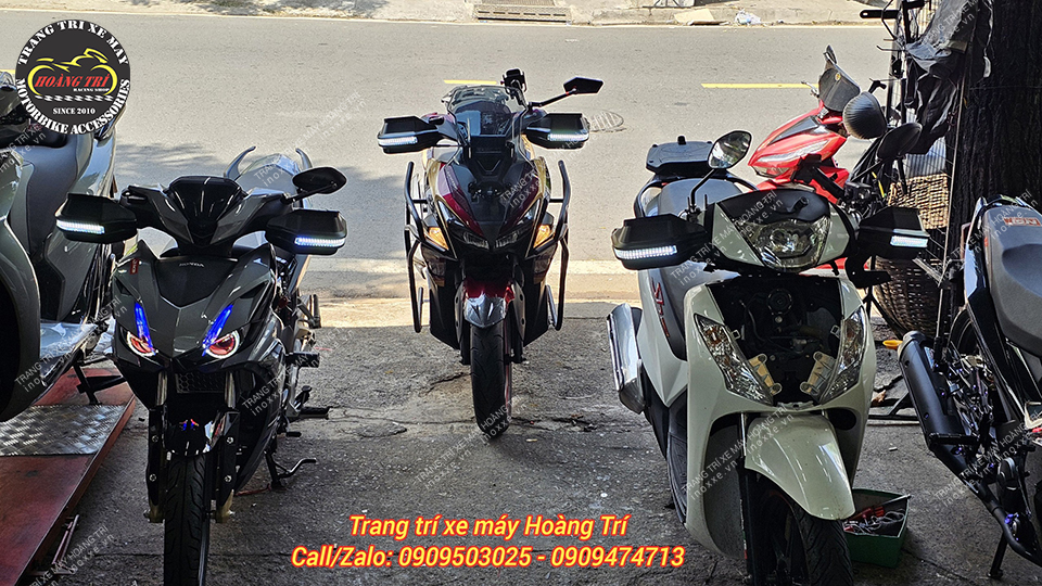 Bảo vệ tay lái MotoWolf chính hãng có đèn xi nhan