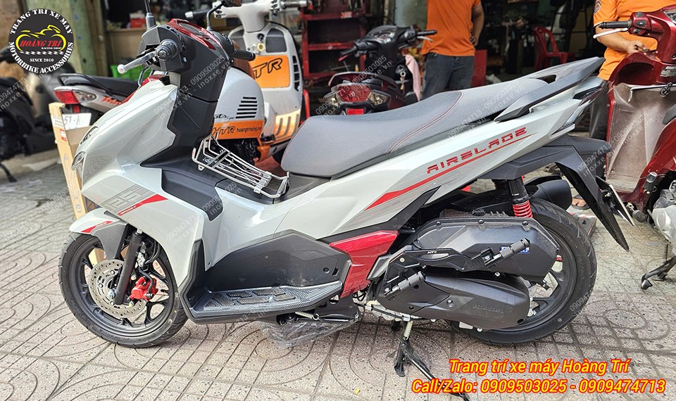 Gác chân phụ HTR độ cho xe Airblade