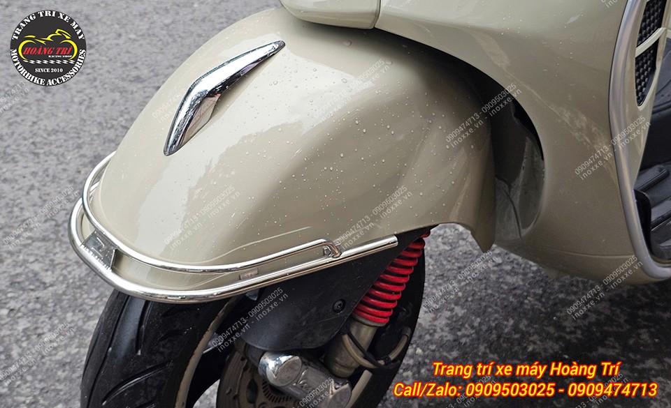 Khung inox bảo vệ xe Vespa GTS - mẫu mới 2021