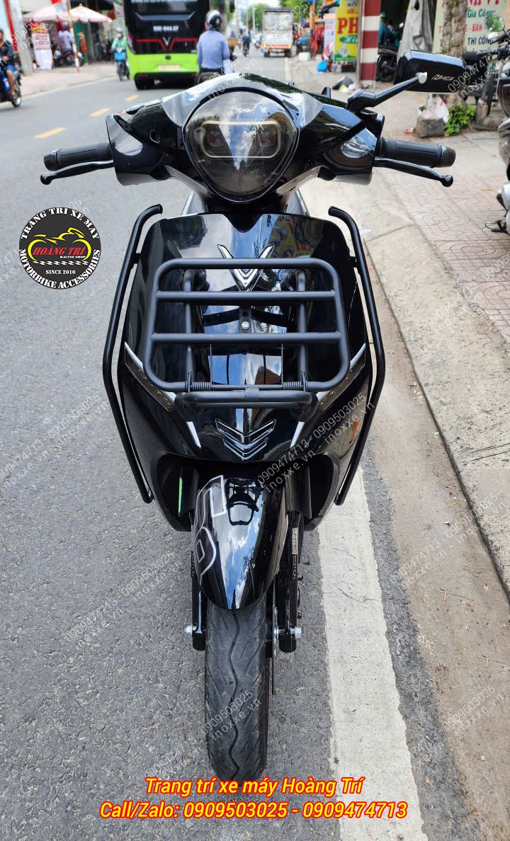 Baga trước xe máy điện Feliz kiểu Vespa