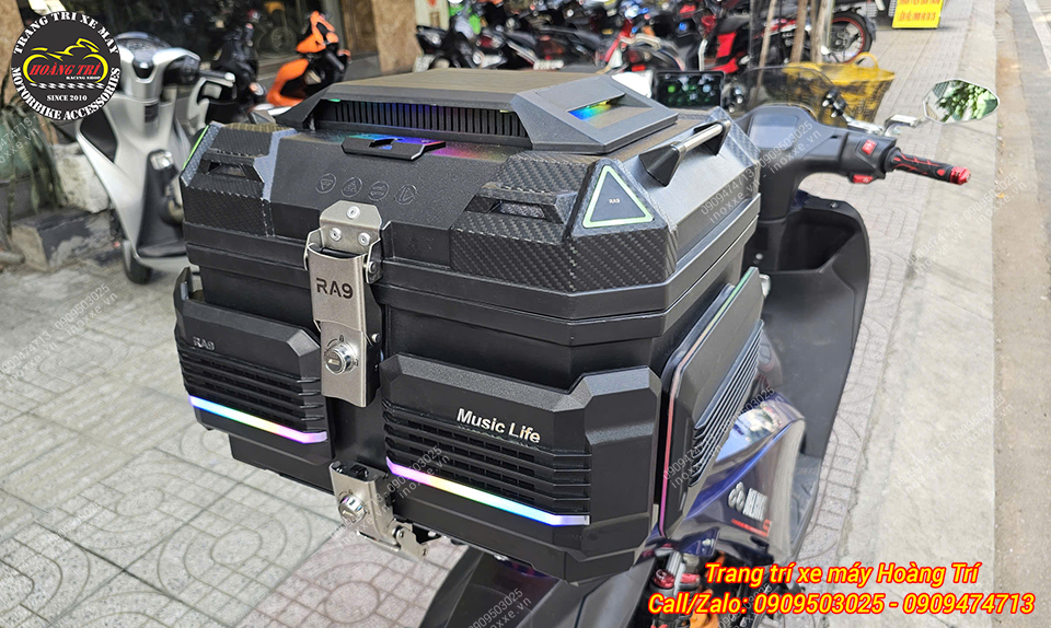 Thùng RaBo Music RA9 45 lít có Loa nghe nhạc và hiệu ứng đèn Led