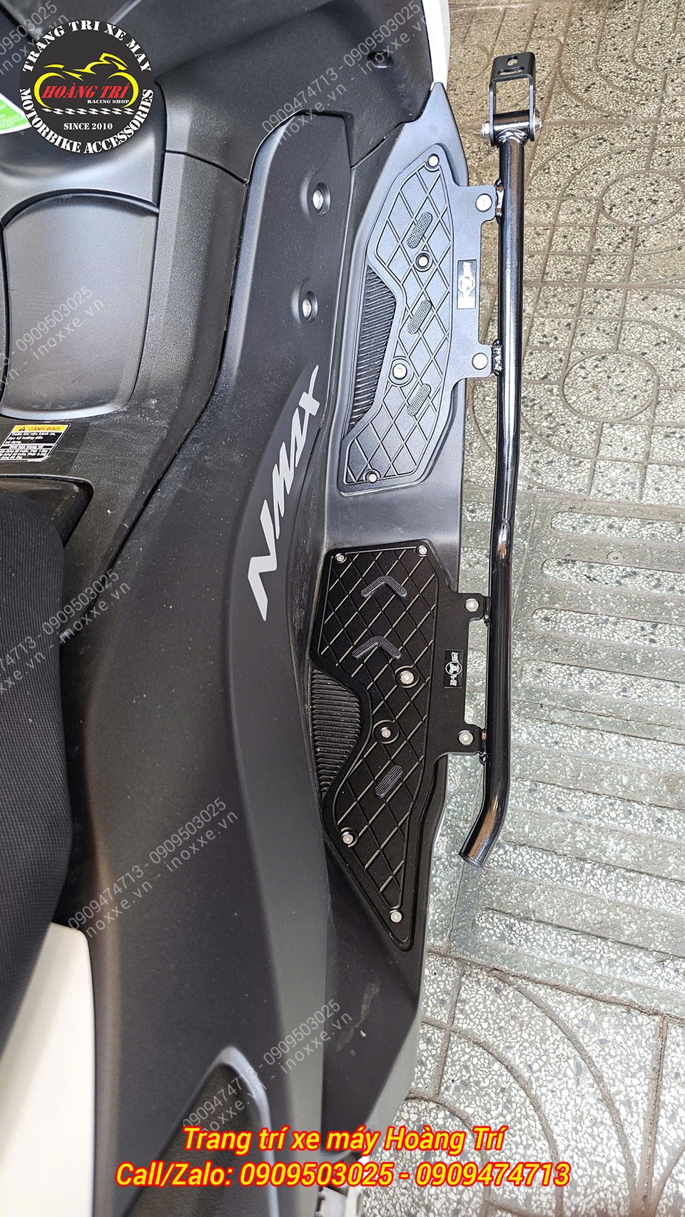 Chống đổ kèm tấm lót chân nhôm CNC Yamaha NMAX