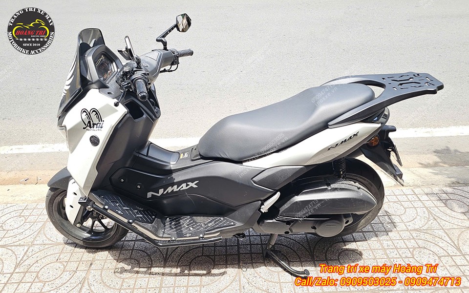 Chống đổ kèm tấm lót chân nhôm CNC Yamaha NMAX