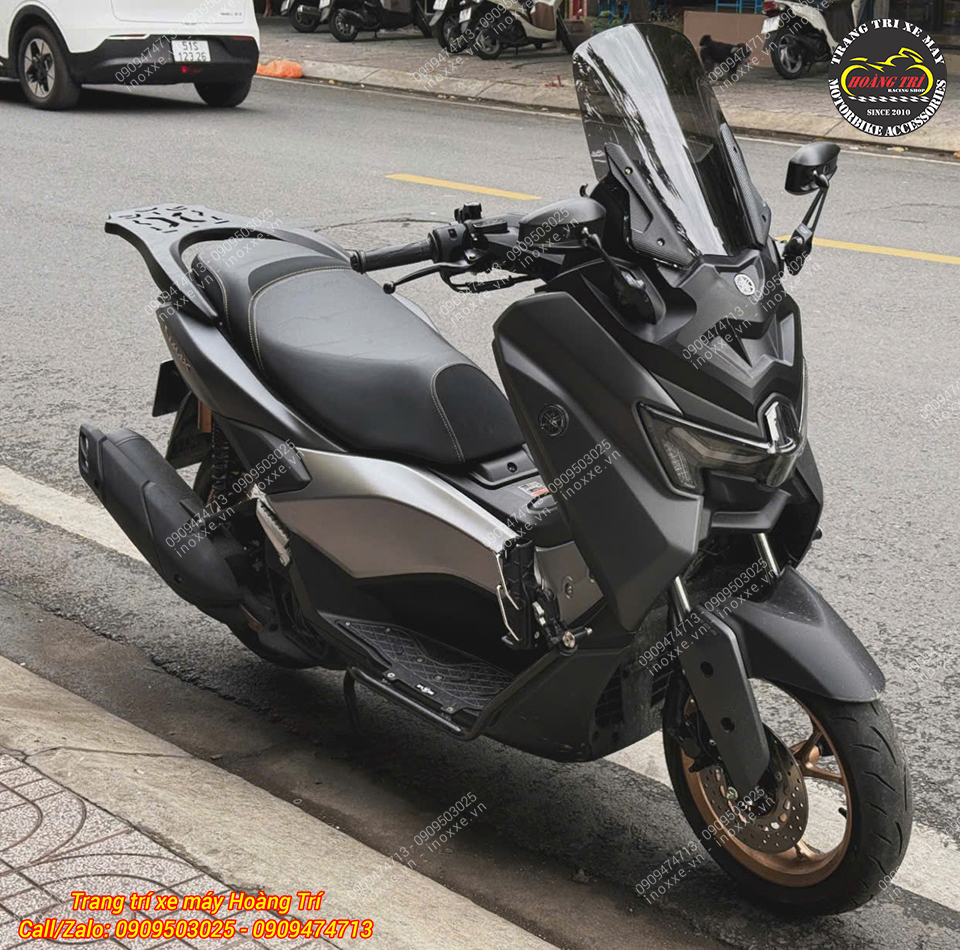 Chống đổ kèm tấm lót chân nhôm CNC Yamaha NMAX