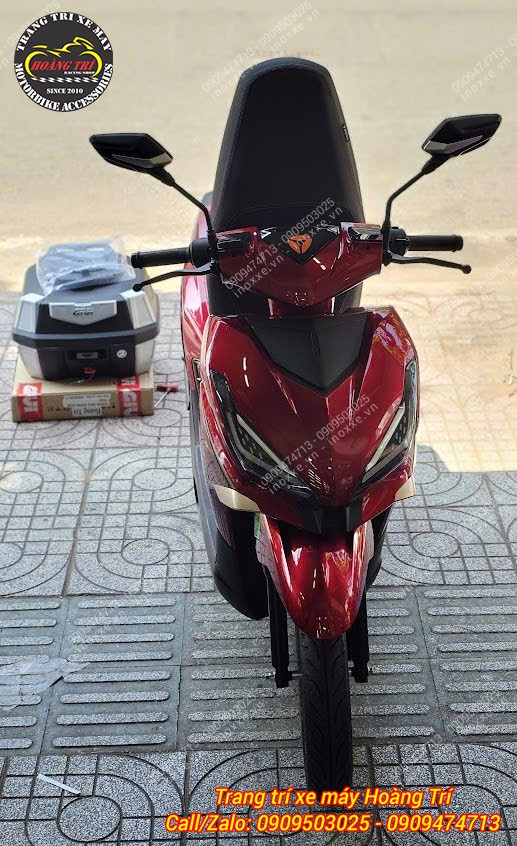 Trọn bộ baga sau và thùng Givi chính hãng lắp cho xe Yadea Velax U
