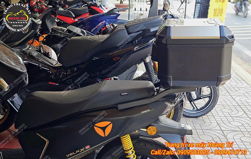 Trọn bộ baga sau và thùng Givi chính hãng lắp cho xe Yadea Velax U