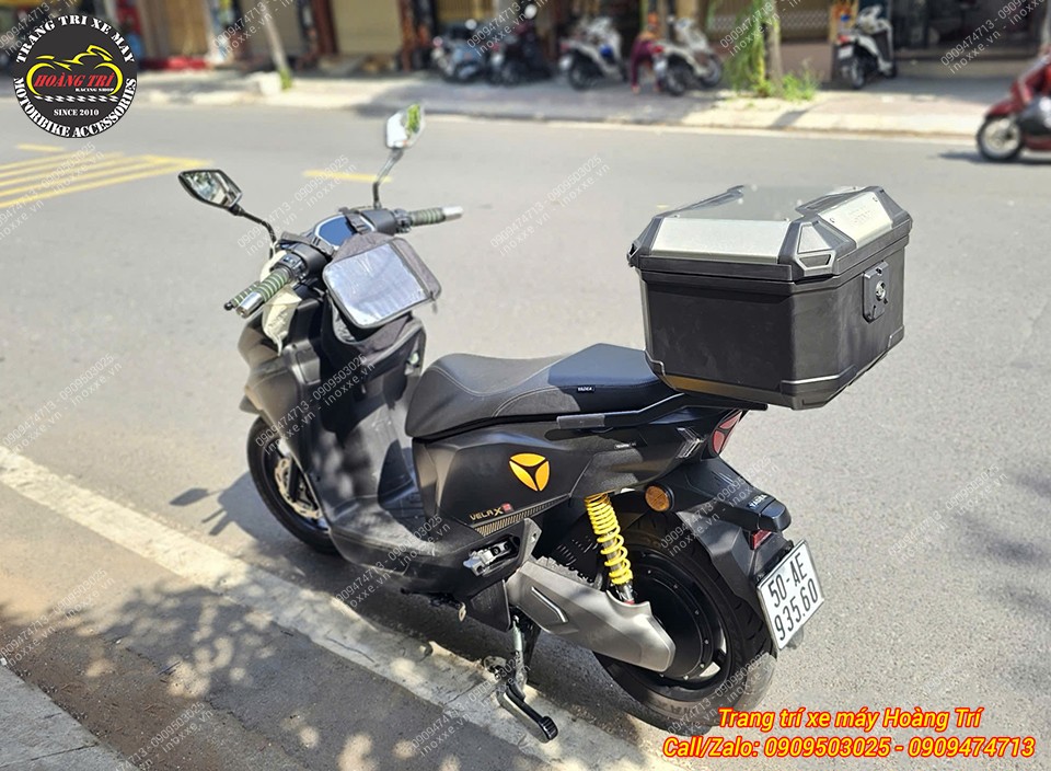 Trọn bộ baga sau và thùng Givi chính hãng lắp cho xe Yadea Velax U