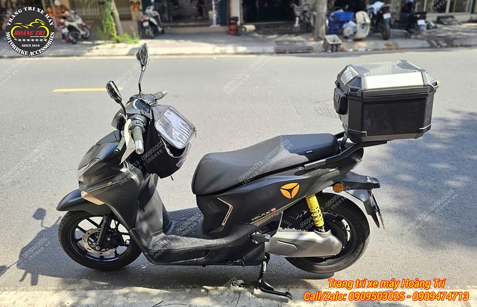 Trọn bộ baga sau và thùng Givi chính hãng lắp cho xe Yadea Velax U