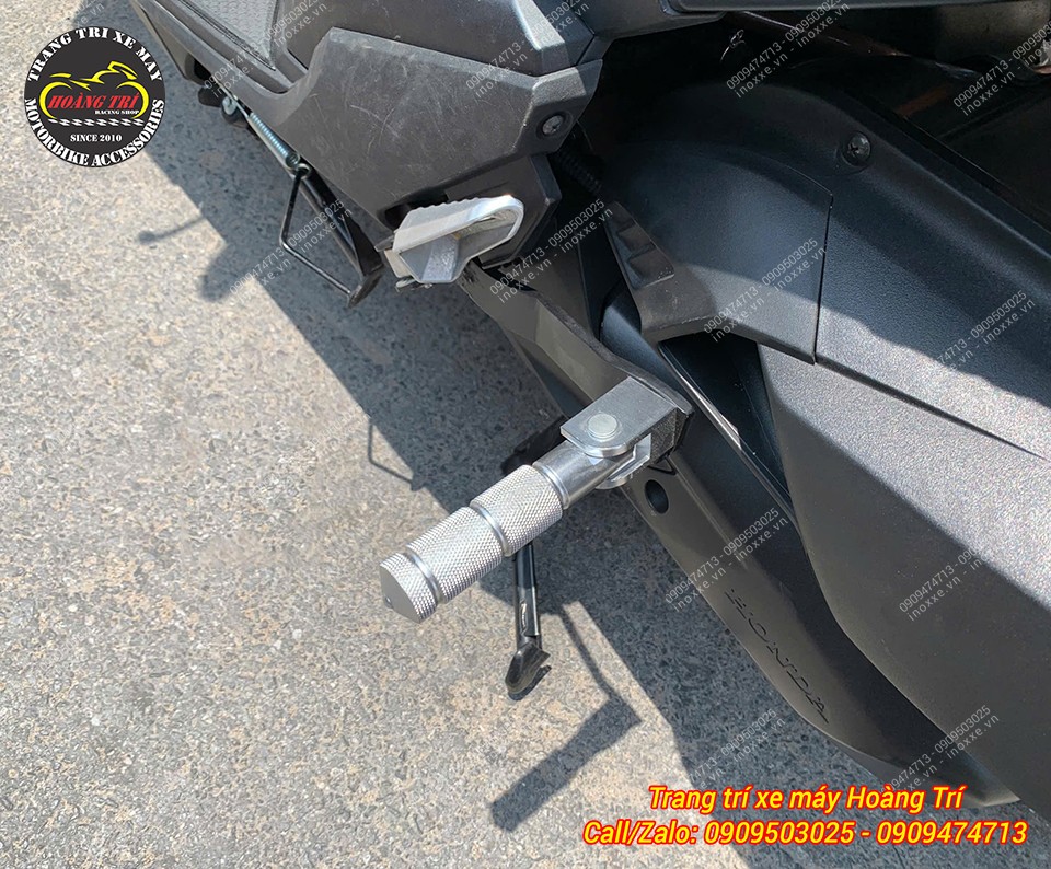Gác chân phụ xe Vario 160