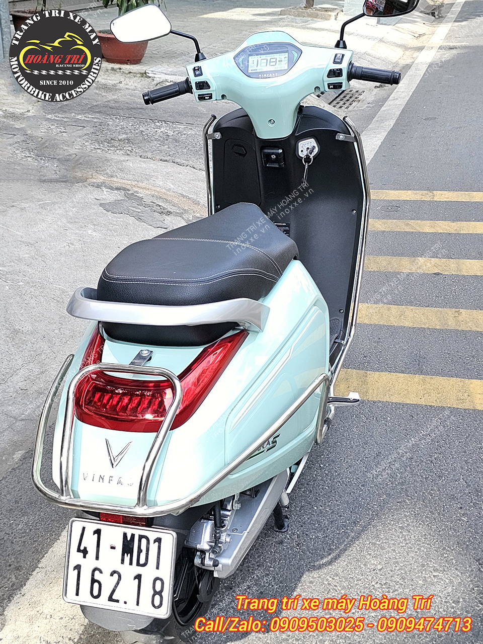 Khung inox bảo vệ xe máy điện Klara S 2023