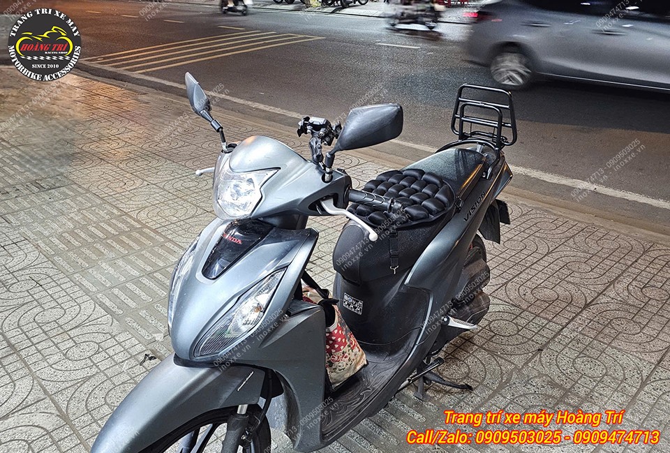 Baga sau tựa lưng Vision kiểu Vespa có tay dắt