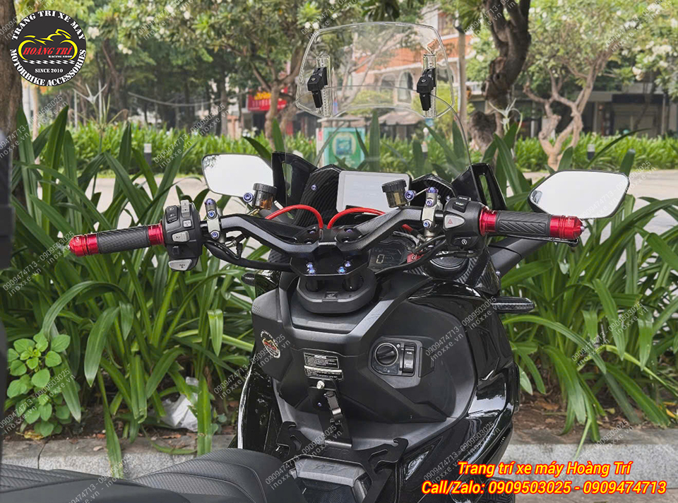 Ghi đông nhôm CNC kiểu TMax 560 cho xe ADV 150/160