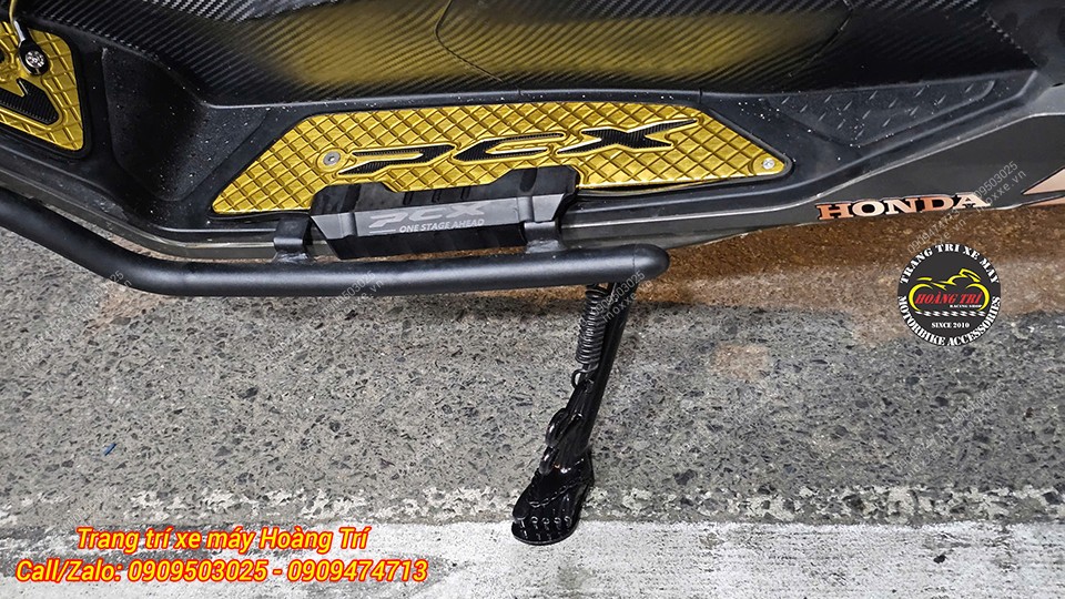 Thảm để chân PCX 160 2025 nhôm CNC