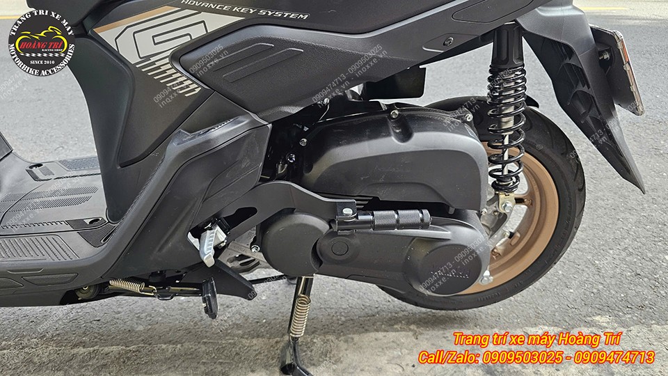 Gác chân phụ Yamaha Gear