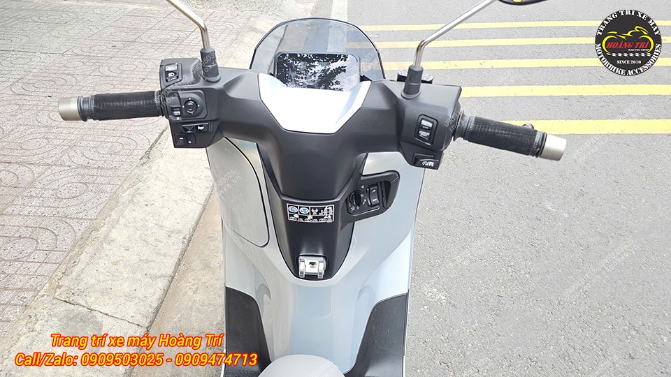 Móc treo đồ cho xe Honda UC3 - Móc nhôm HTR-Grande