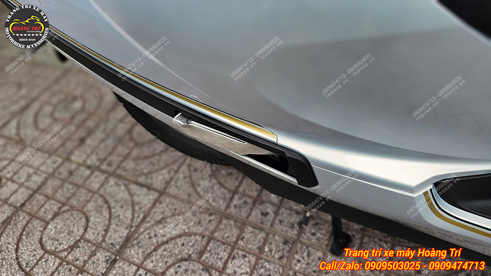 Độ bật gác chân sau tự động cho xe Honda UC3