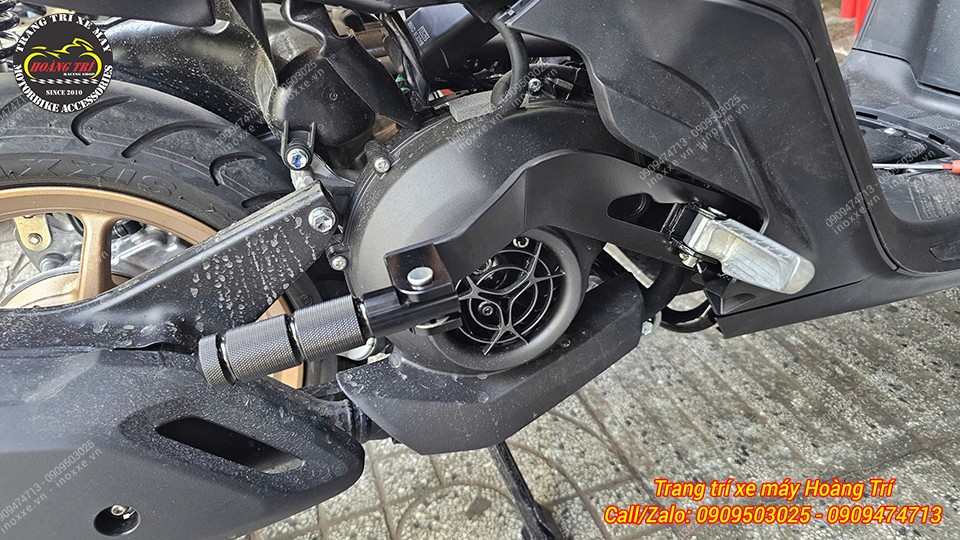 Gác chân phụ Yamaha Gear