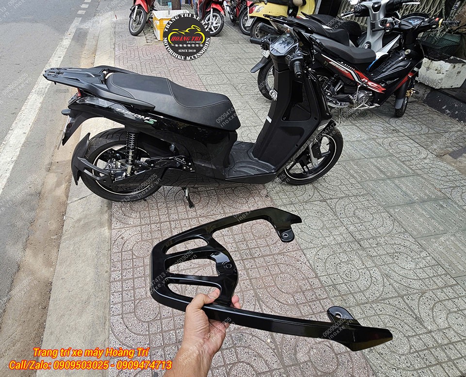 Baga sau nhôm đúc kiểu SH 300i độ cho xe Vinfast Theon S