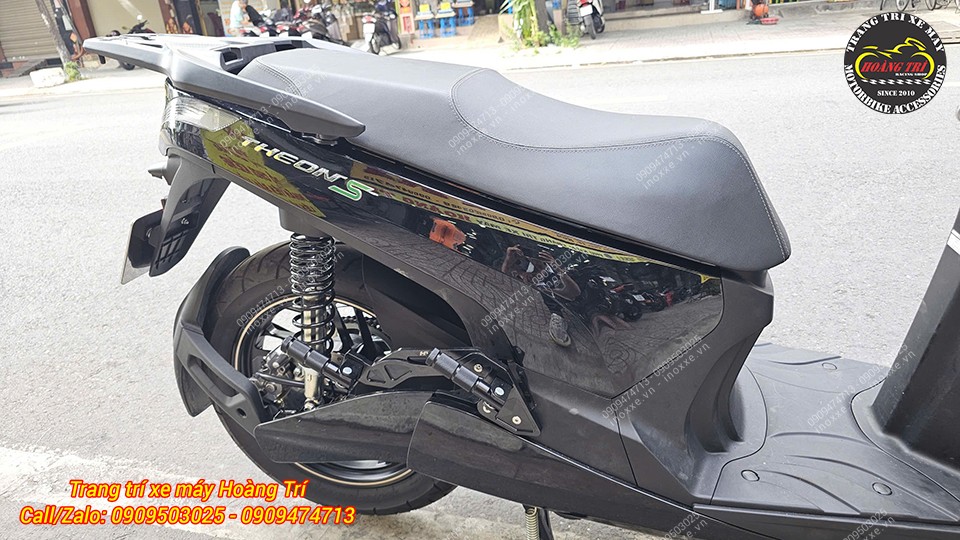 Gác chân phụ HTR nhôm CNC cho xe Vinfast Theon S