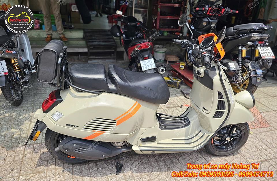 Yên độ dành cho Vespa GTS - Yên rời 2 khúc
