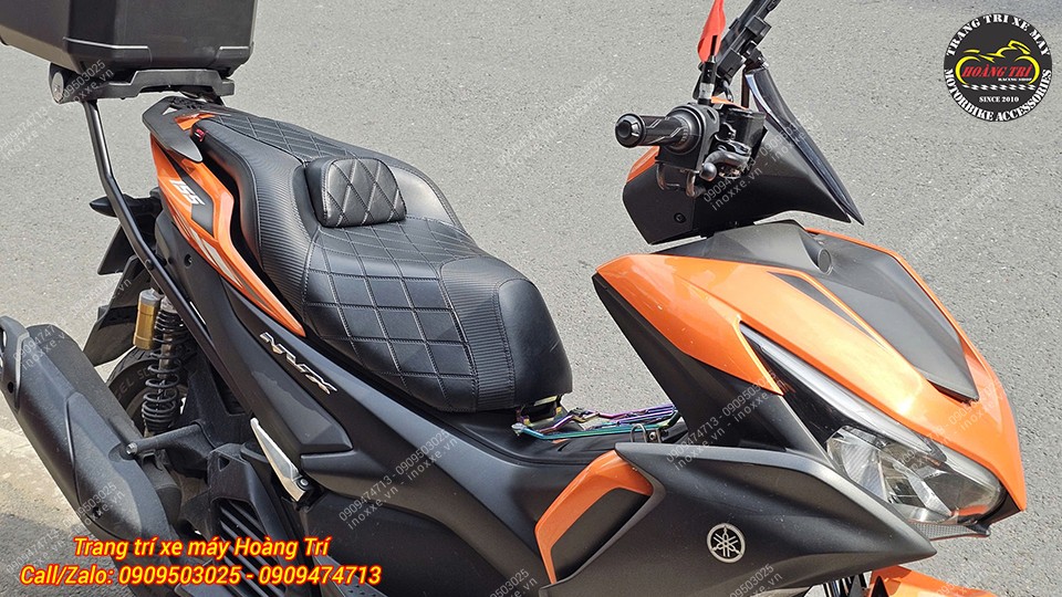 Yên độ 2 tầng Yamaha NVX kiểu Thái Lan có đệm tựa lưng