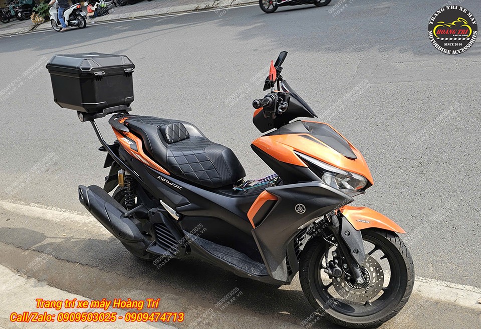 Yên độ 2 tầng Yamaha NVX kiểu Thái Lan có đệm tựa lưng