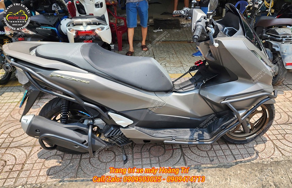 Baga giữa PCX 160 CNC không khoan lổ
