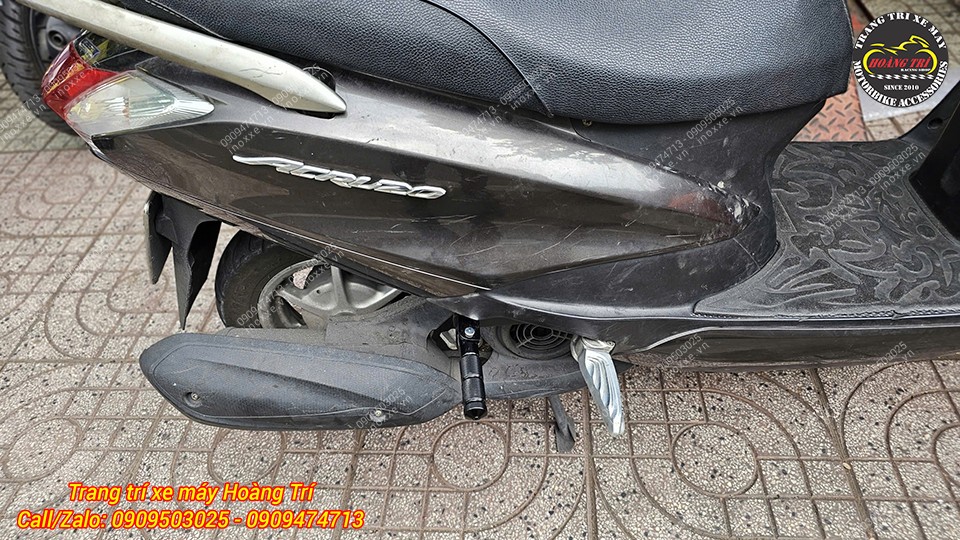Gác chân phụ xe Acruzo