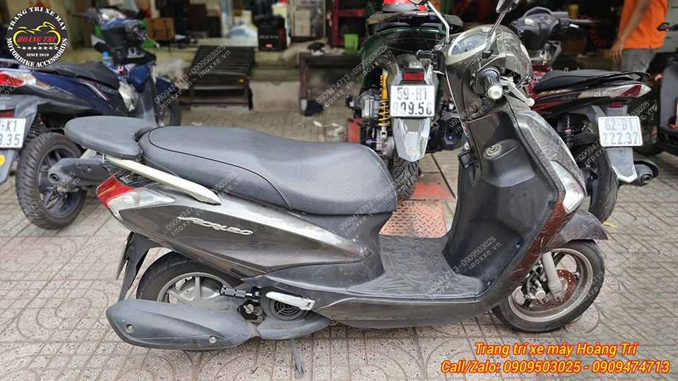 Gác chân phụ xe Acruzo