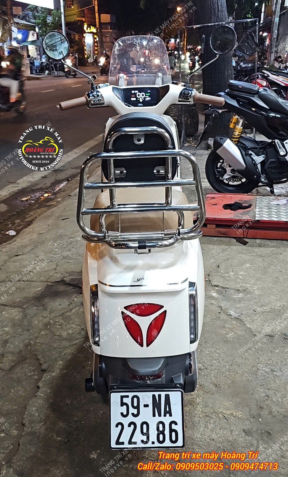 Baga sau kiểu Vespa độ cho xe máy điện Yadea