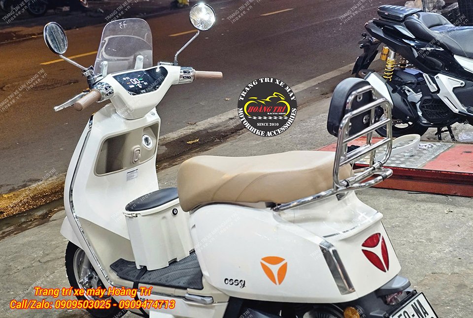 Baga sau kiểu Vespa độ cho xe máy điện Yadea