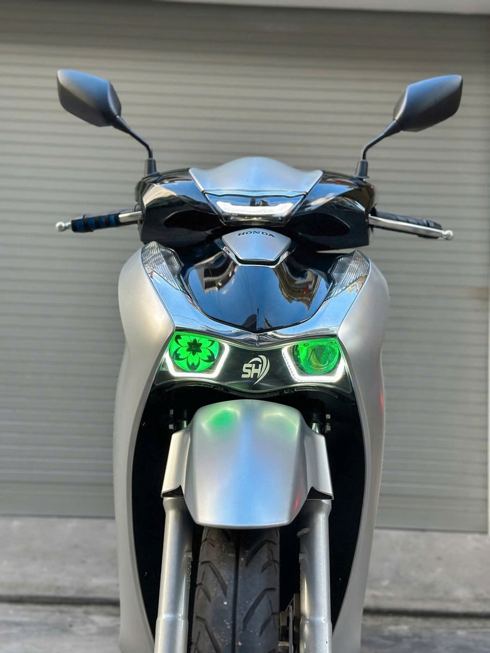 Cụm đèn pha bi cầu MTS-T500 dành cho SH125/150/160/350