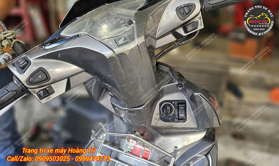 Ổ khoá Smartkey chính hãng lắp cho xe Airblade
