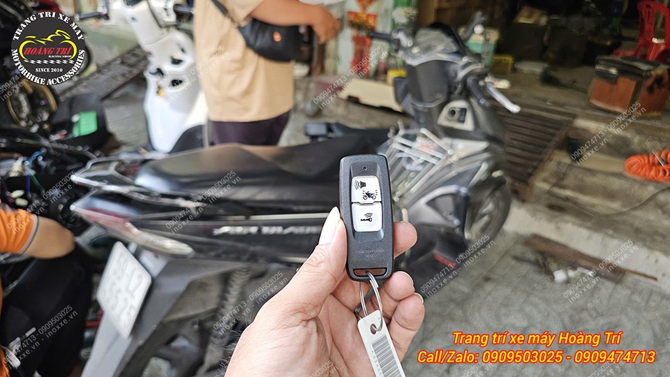 Ổ khoá Smartkey chính hãng lắp cho xe Airblade