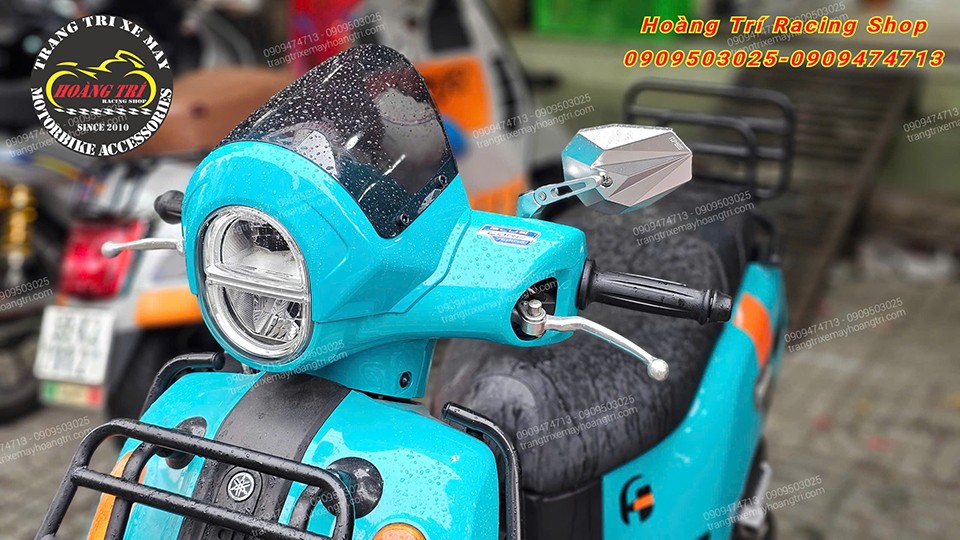Kính chắn gió ốp chóa đèn pha Fazzio 125 kiểu Triumph
