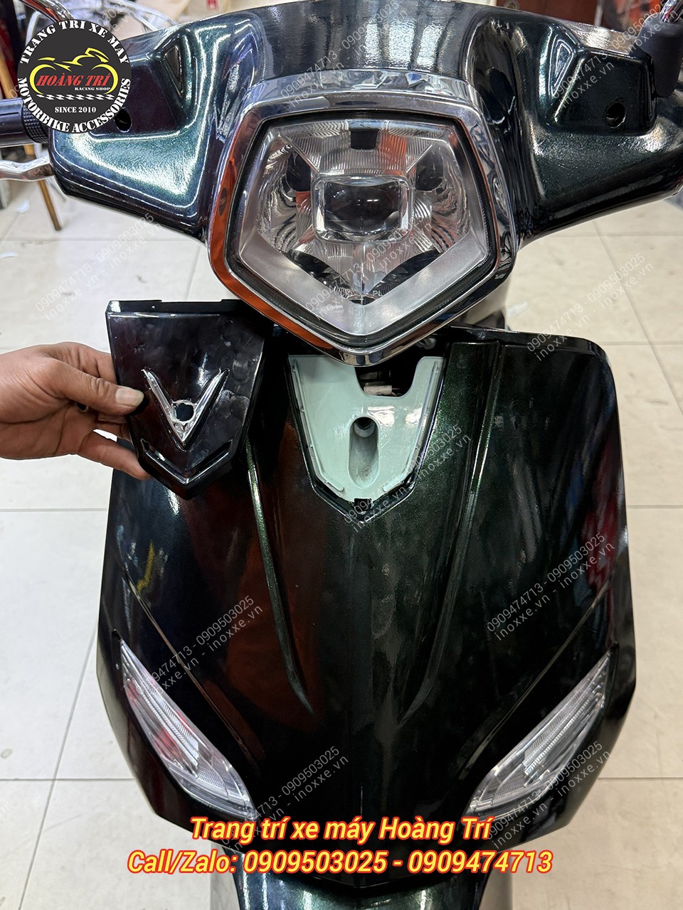 Baga trước xe máy điện Vento kiểu Vespa