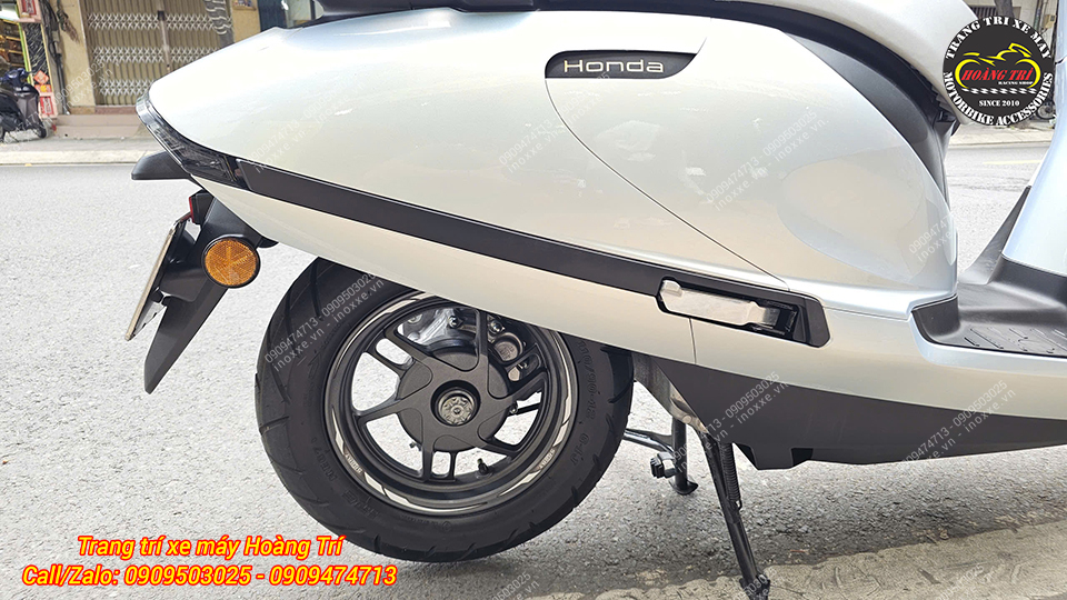 Chụp cốt bánh sau Honda UC3 nhôm CNC