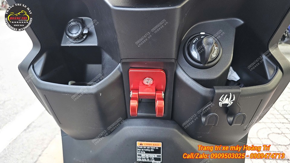 Móc treo đồ Yamaha Gear