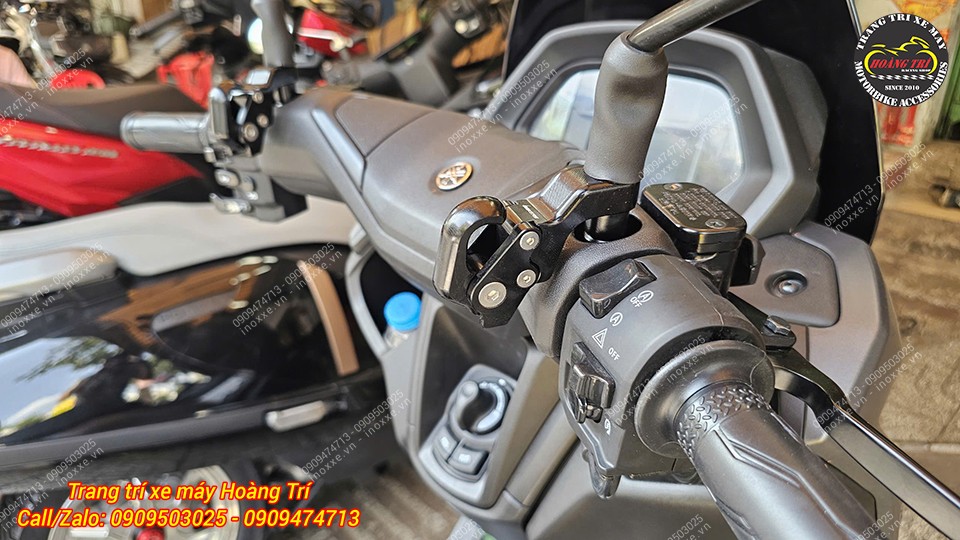Móc treo đồ Yamaha NMax
