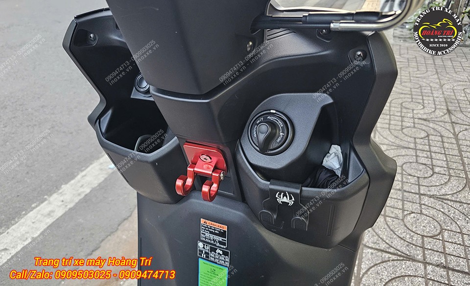 Móc treo đồ Yamaha Gear