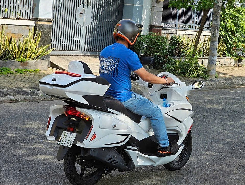 Full set Body kit độ PCX 2014-2017 giống Goldwing
