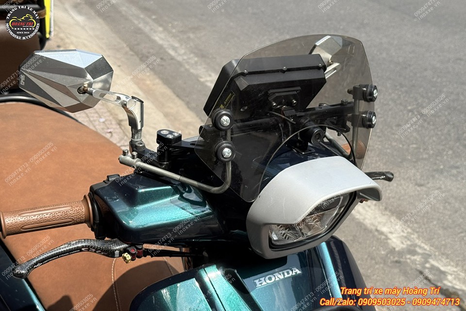 Màn hình Android 6 inch Motocycle T50M23 camera hành trình, dẫn đường, GPS, Sim 4G