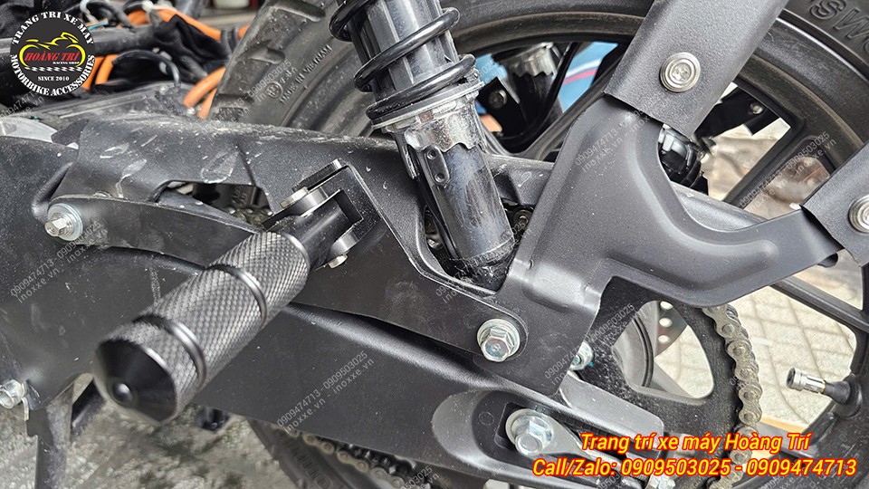 Gác chân phụ xe Datbike Quantum