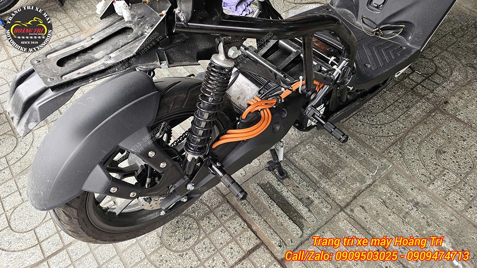 Gác chân phụ xe Datbike Quantum